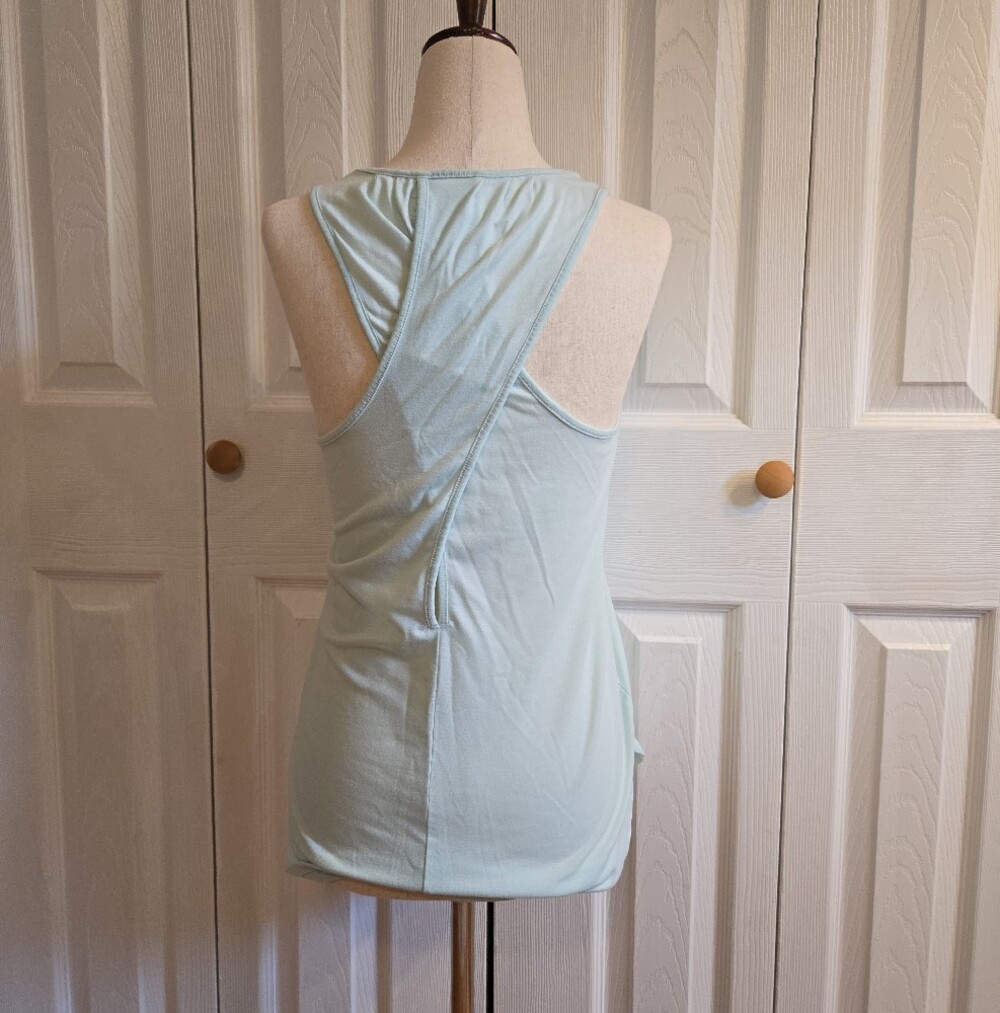 Workout Tank Top - Picture 2 of 6